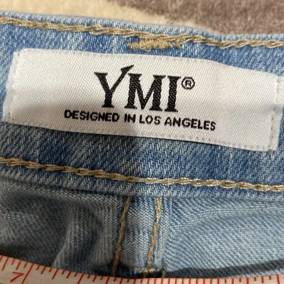 YMI Women's Light Blue Distressed Jeans rolled waist - Picture 5 of 8